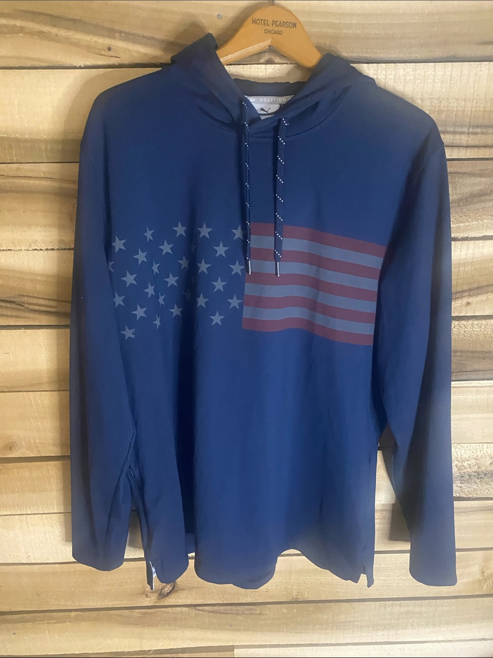 Volition Men's Navy pullover Hoodie with American Flag Graphic size large